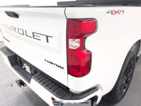 Used 2023 Chevrolet Silverado 1500 Custom w/ LPO, Dark Essentials Package AWD/4WD image 13