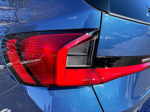 Certified 2025 BMW X1 xDrive28i w/ Convenience Package image 28