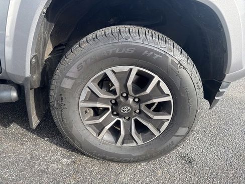 Used 2020 Toyota Tacoma TRD Sport image 36