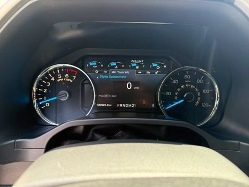 Used 2016 Ford F150 Lariat w/ Equipment Group 502A Luxury AWD/4WD image 30