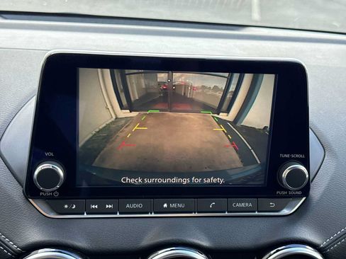 Used 2020 Nissan Sentra SV FWD image 18