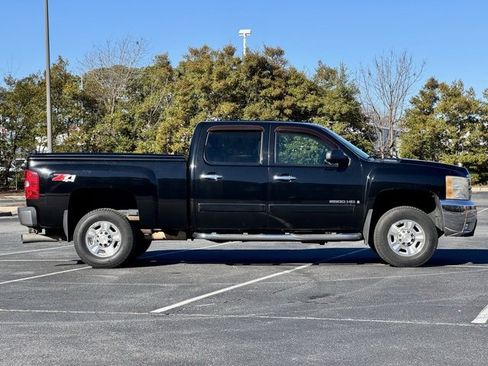 Used 2008 Chevrolet Silverado 2500 LTZ w/ Safety Package image 9