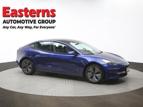 Used 2023 Tesla Model 3 Standard Range image 45