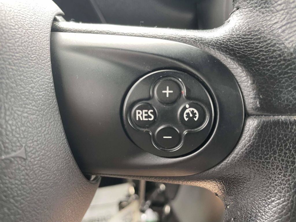 Used 2013 MINI Cooper Countryman FWD image 23