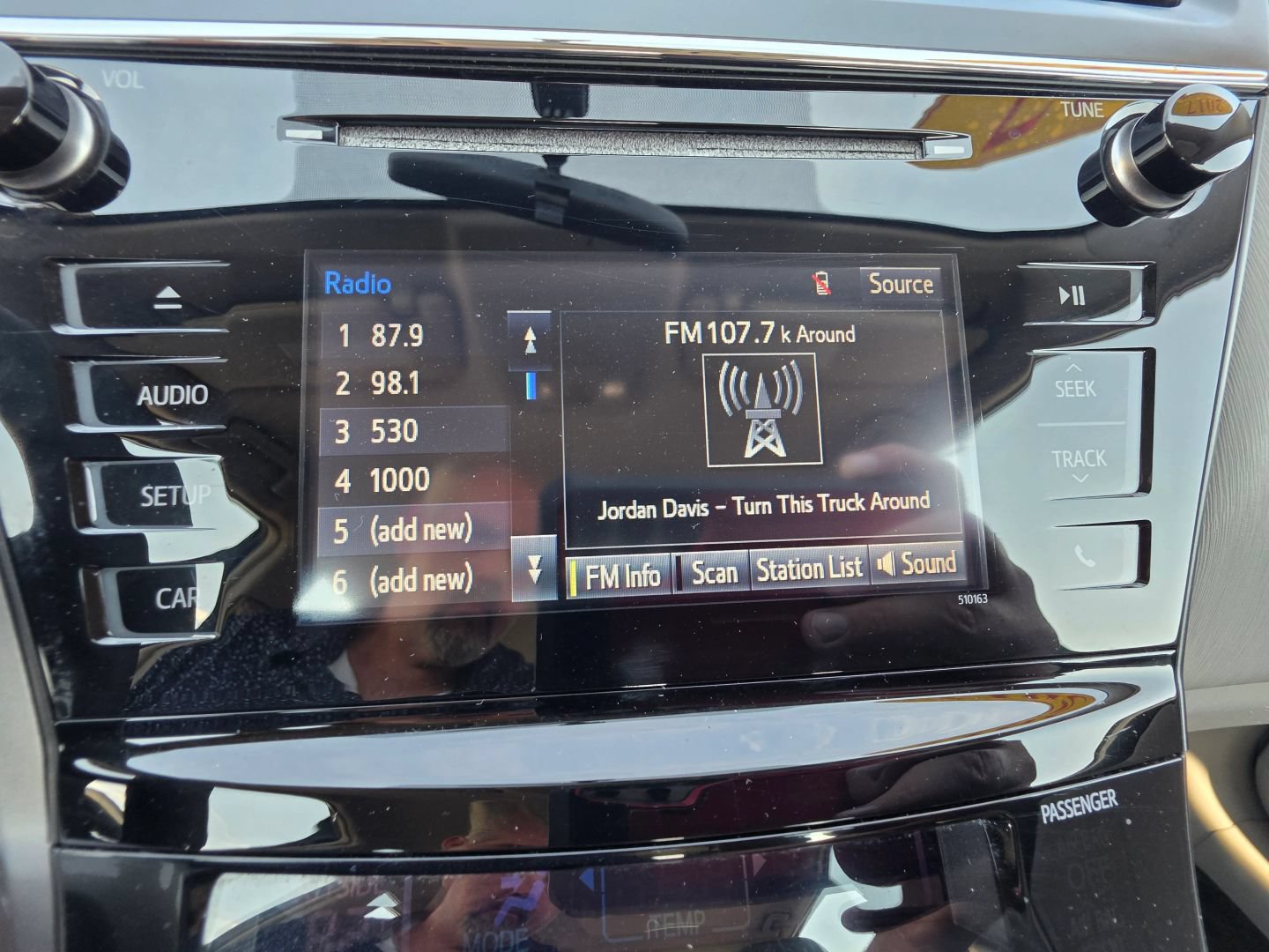 Used 2017 Toyota Prius V Two FWD image 15
