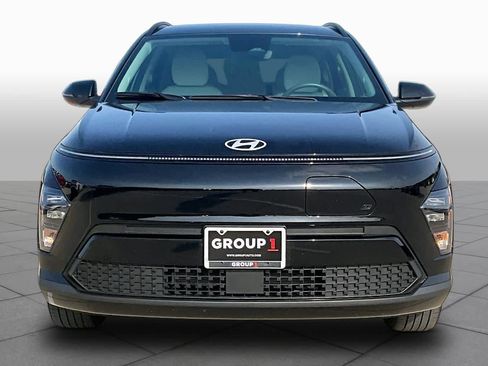 Certified 2024 Hyundai Kona SEL FWD image 3