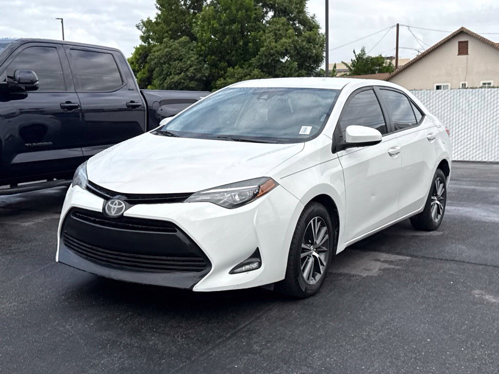 Used 2018 Toyota Corolla LE w/ LE Premium Package FWD image 3
