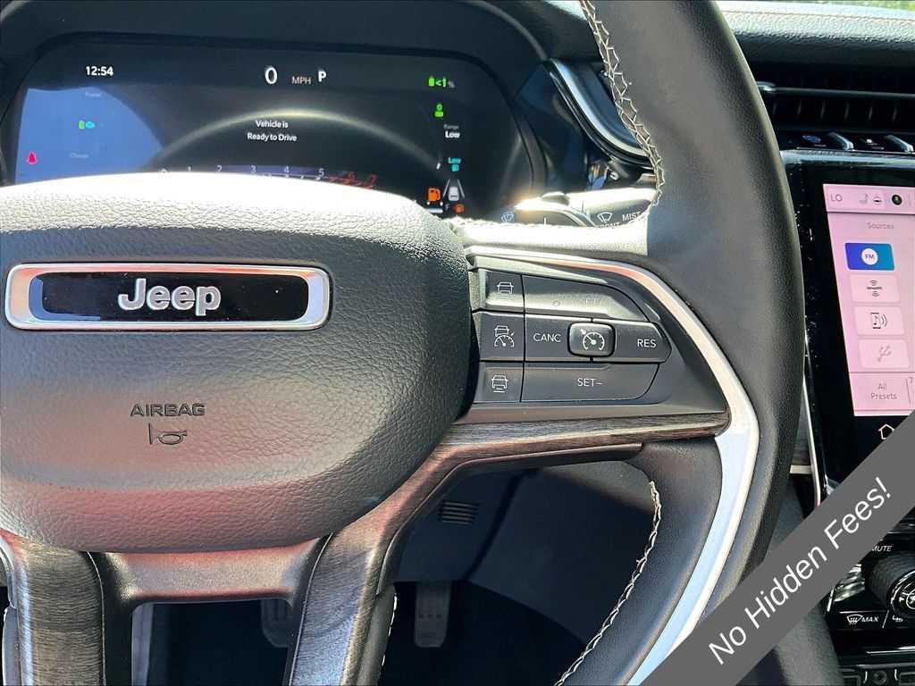 Used 2023 Jeep Grand Cherokee 4WD 4xe image 16