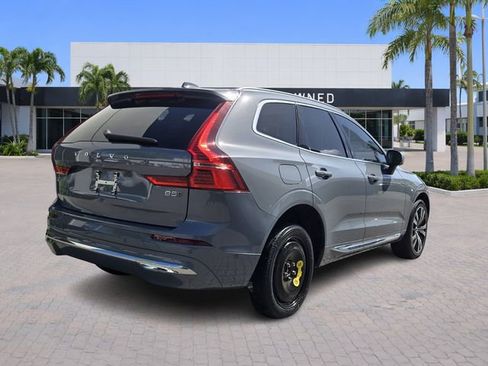 Used 2023 Volvo XC60 B5 Plus image 7