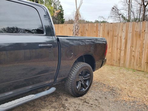 Used 2017 RAM 1500 Sport w/ Quick Order Package 26Q Night AWD/4WD image 8