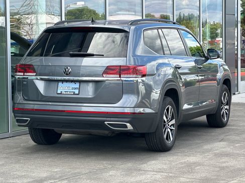 Used 2023 Volkswagen Atlas SE FWD image 3
