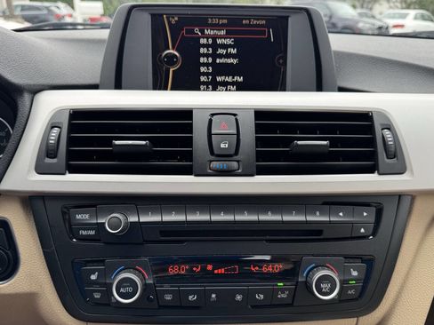 Used 2014 BMW 320i Sedan RWD image 13