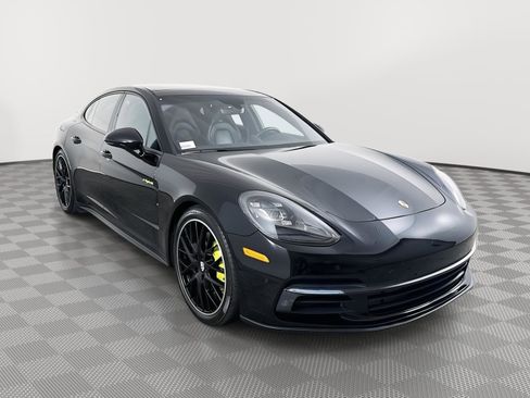 Used 2019 Porsche Panamera 4 w/ Premium Package AWD/4WD image 33