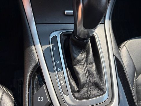 Used 2018 Ford Edge SEL w/ Equipment Group 201A AWD/4WD image 29