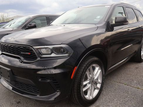 Used 2024 Dodge Durango GT image 1