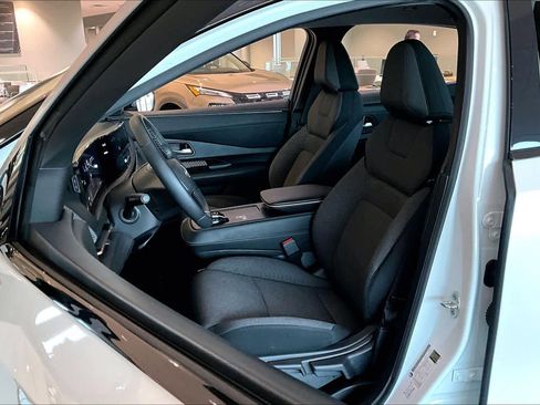 Certified 2024 Nissan Ariya FWD image 6