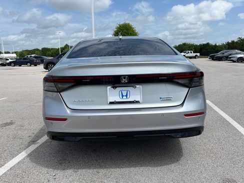Used 2024 Honda Accord Touring image 5