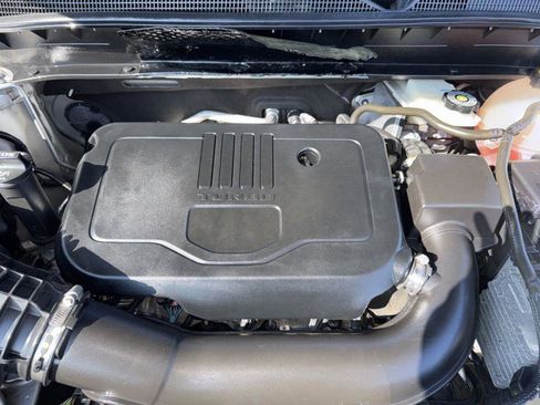 Used 2021 Chevrolet Blazer LT image 28