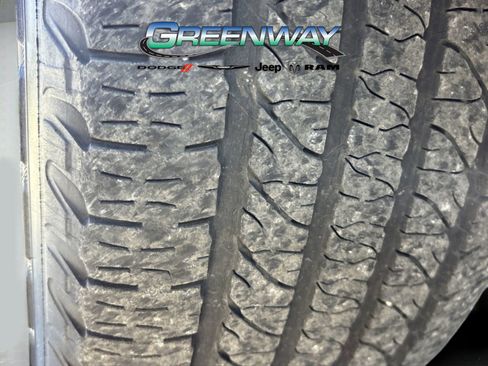 Used 2015 Jeep Grand Cherokee Altitude image 34