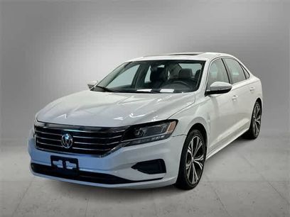 Used 2021 Volkswagen Passat 2.0T SE