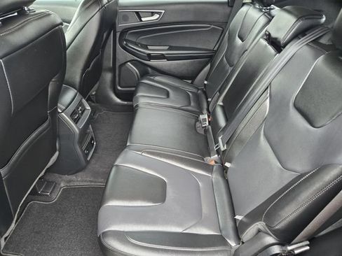 Used 2022 Ford Edge Titanium AWD/4WD image 28
