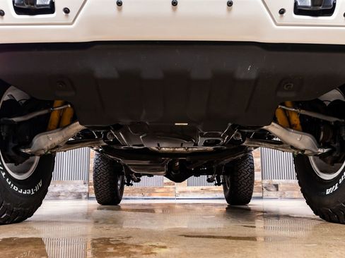 Used 2022 Ford Bronco Wildtrak image 14