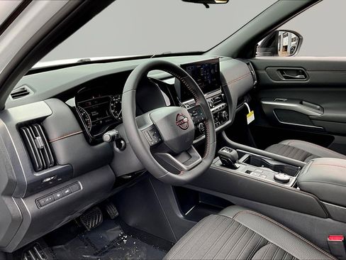 New 2026 Nissan Pathfinder Rock Creek AWD/4WD image 15
