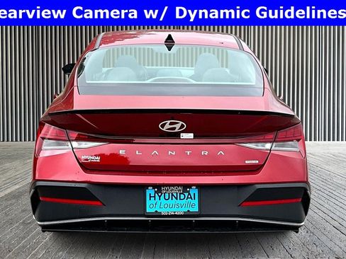 New 2025 Hyundai Elantra SEL image 4