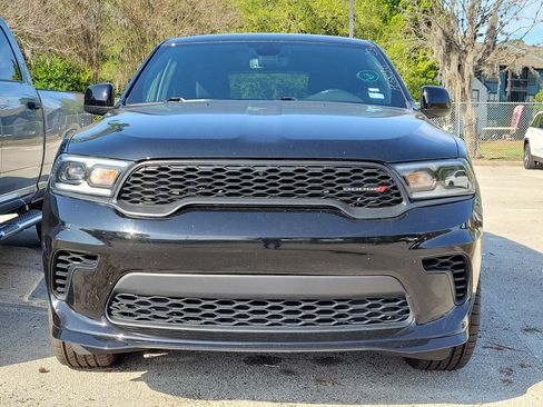 Used 2023 Dodge Durango GT image 2
