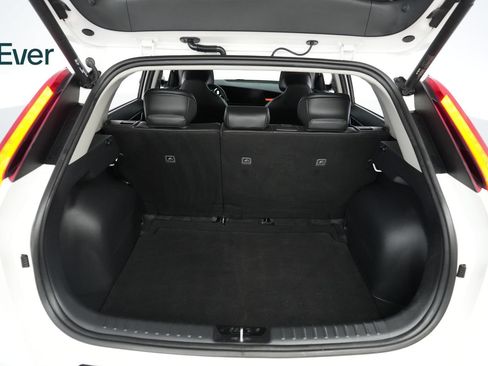 Used 2023 Kia Niro Wave FWD image 8