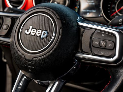 Used 2022 Jeep Gladiator Rubicon w/ Trailer Tow Package image 31