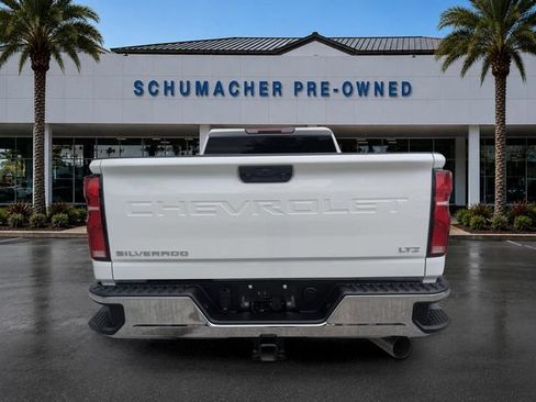Used 2026 Chevrolet Silverado 2500 LTZ w/ LTZ Convenience Package AWD/4WD image 6