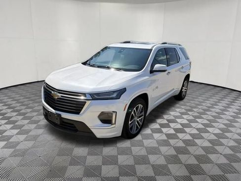 Used 2024 Chevrolet Traverse High Country AWD/4WD image 13