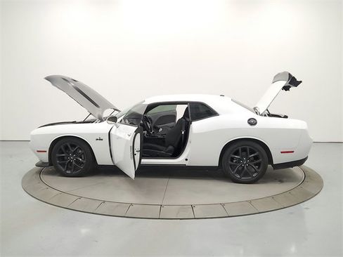 Used 2023 Dodge Challenger R/T w/ Blacktop Package image 12