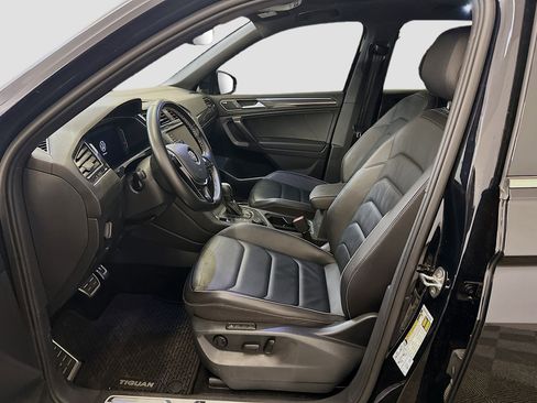 Used 2021 Volkswagen Tiguan SEL Premium R-Line image 13