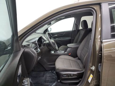 Used 2023 Chevrolet Equinox LT image 12