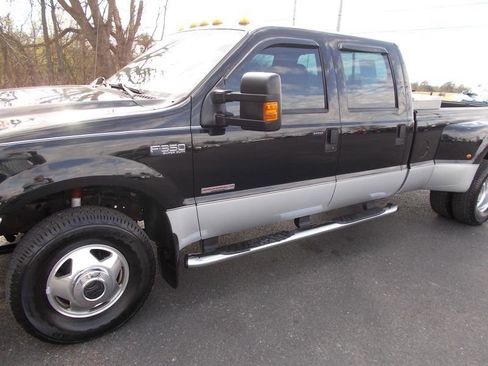 Used 2004 Ford F350 Lariat image 7