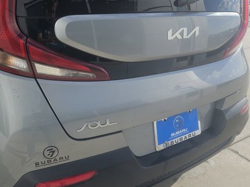 Used 2022 Kia Soul LX w/ Technology Package FWD image 7