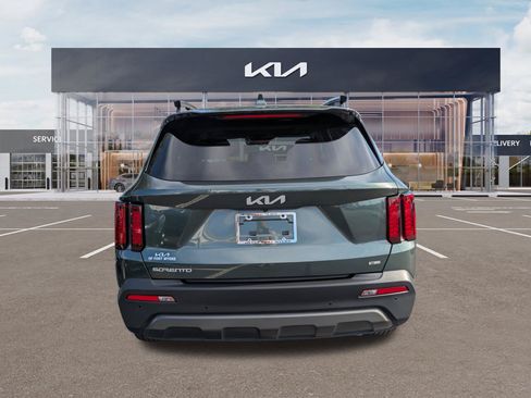 Certified 2023 Kia Sorento S w/ Panoramic Sunroof Package AWD/4WD image 5