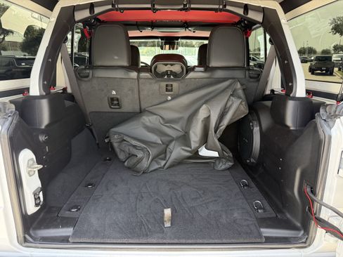 Used 2024 Jeep Wrangler Unlimited Rubicon AWD/4WD image 30