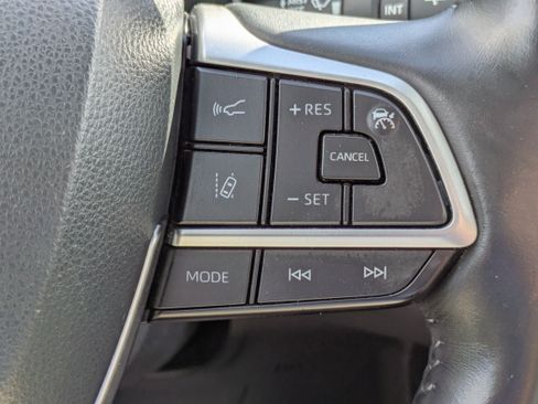 Certified 2022 Toyota Highlander Limited image 23