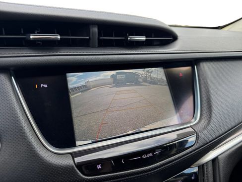 Used 2018 Cadillac XT5 Luxury w/ Driver Awareness Package image 13