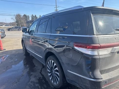 Used 2023 Lincoln Navigator Black Label image 6