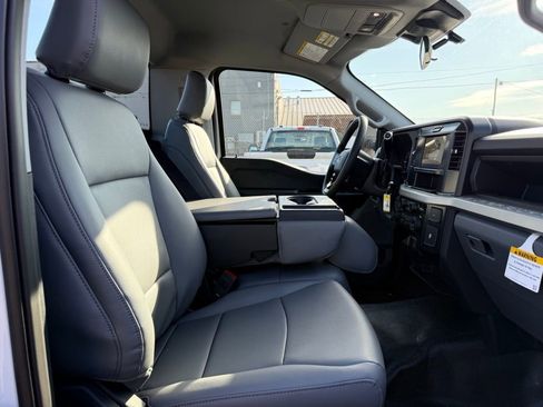 New 2026 Ford F250 XL w/ XL Chrome Package image 17