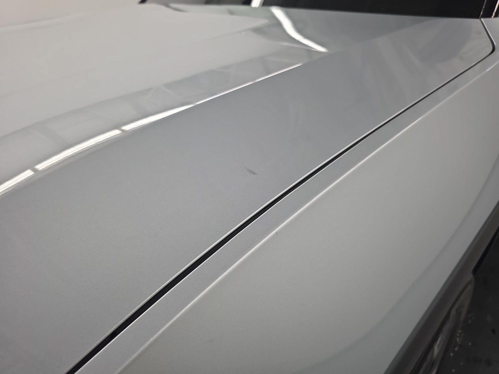 Used 2023 Rivian R1S Launch Edition Quad AWD/4WD image 35