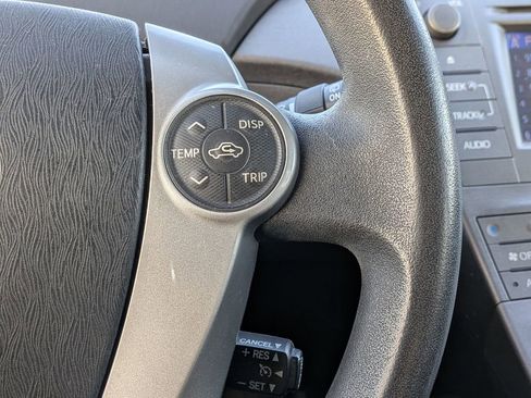 Used 2015 Toyota Prius Four image 16