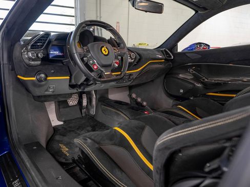 Certified 2019 Ferrari 488 Pista Coupe RWD image 20