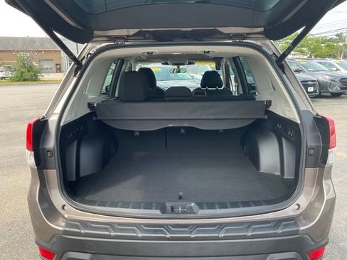 Certified 2023 Subaru Forester Premium AWD/4WD image 10