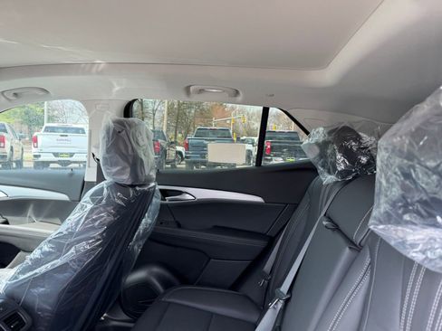 New 2026 Buick Envision Avenir image 11