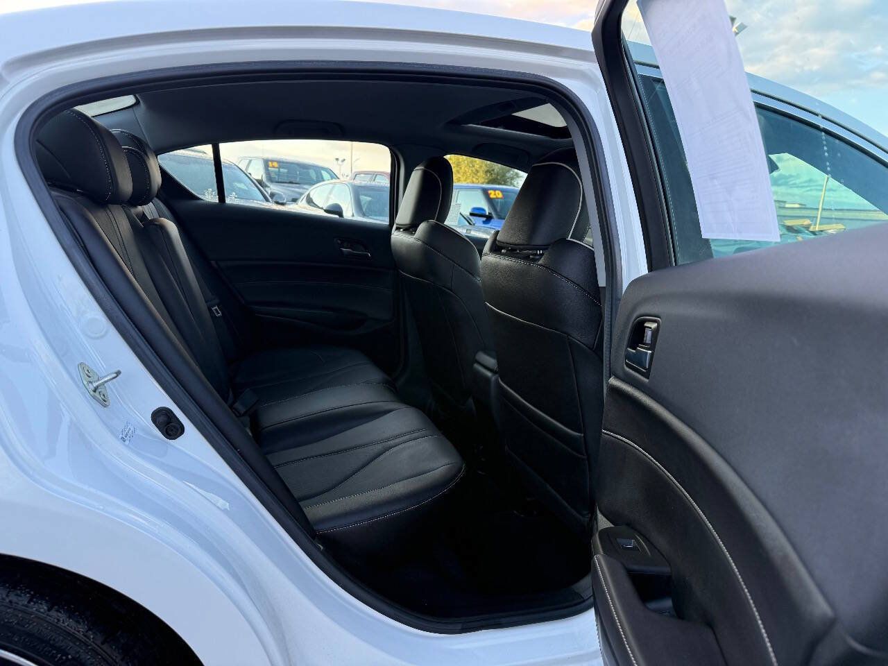 Used 2019 Acura ILX w/ Premium Package FWD image 12